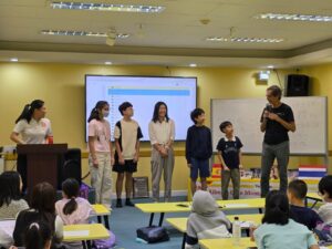 Presentación de la plataforma de cálculo mental en las oficinas de la Carta de Salud de Tailandia