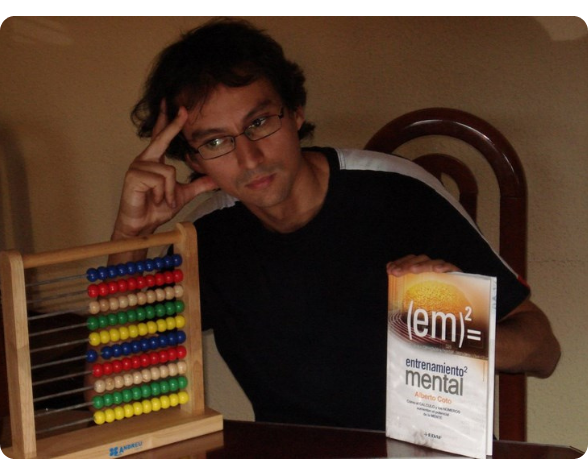 Alberto Coto, es autor de 12 libros